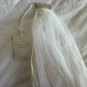 House of CB - NWT Simone Bridal Veil House of CB | Womenswear designed in London main image 4